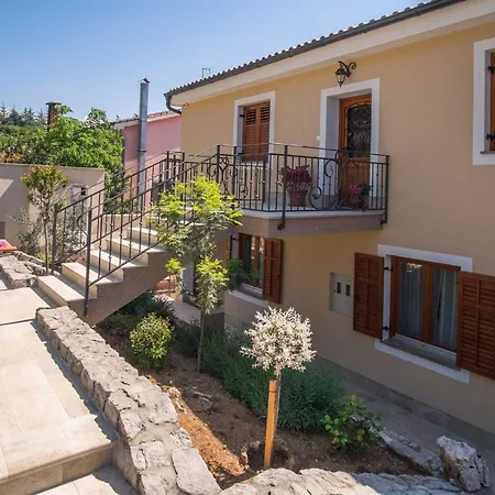 Apartamento Iva Near The Sea Krk Town